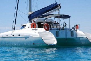  Large catamaran